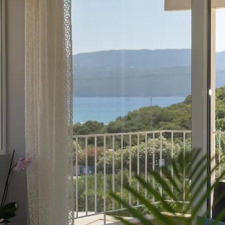 Mavrovouni Apartment Finikounta