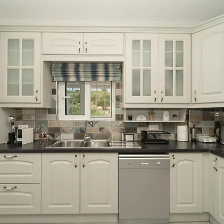 Apartment Mavrovouni